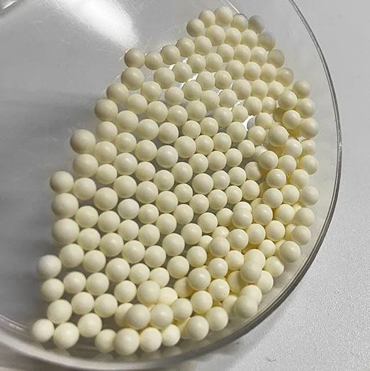 Liathróid Ceirmeach